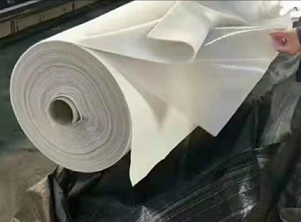通辽土工膜在工程防渗中的关键作用
