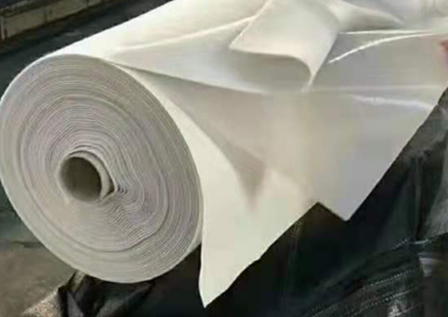 通辽土工膜:岩土工程的防渗防水材料